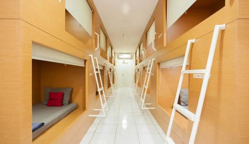 Shared Dormitory, Mixed Dorm (Reddoorz)
