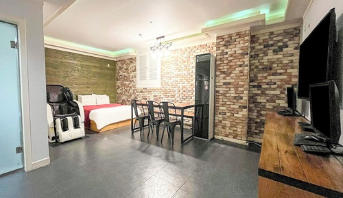 Family Room - Korean Buffet