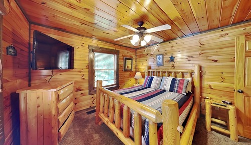 Studio (4 Bedrooms)