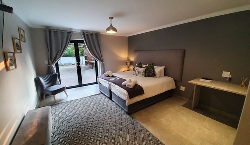 Comfort Room - Bedroom 3