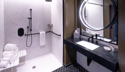 Standard Room, 2 Queen Beds, Accessible (Mobility Roll-In Shower)