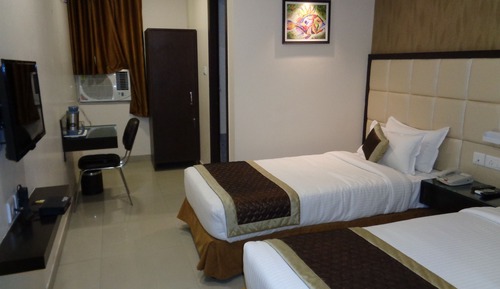 Deluxe Double or Twin Room