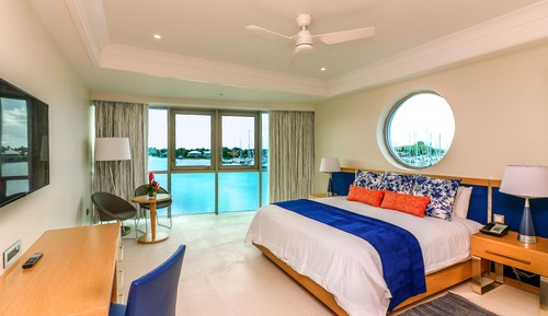 Room, 1 King Bed, Harbor View, Corner