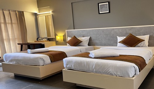Economy Room