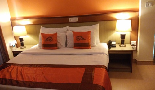 Executive Double Room, 1 Bedroom, Smoking, Garden View