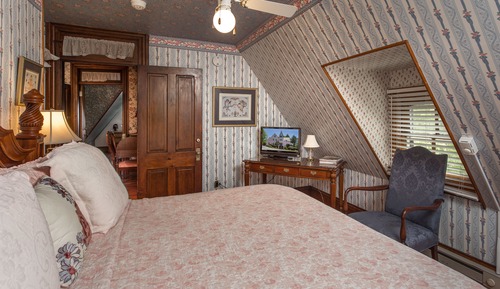 Suite, Private Bathroom (Celebration Suite)