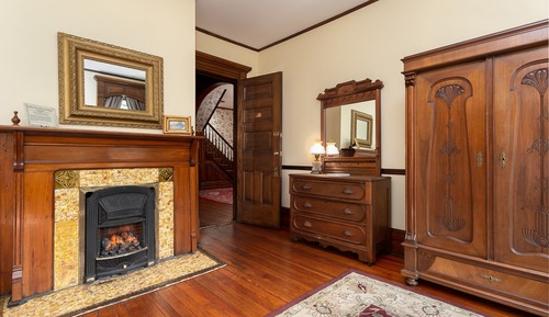 Room, Private Bathroom (Eastlake Room)