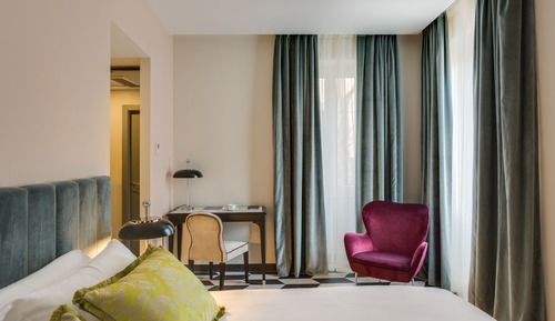 City Suite, Terrace, City View