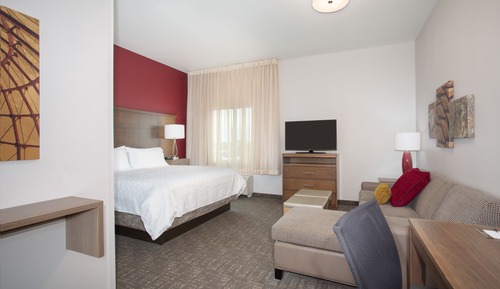 Studio Suite, 1 King Bed, Kitchen