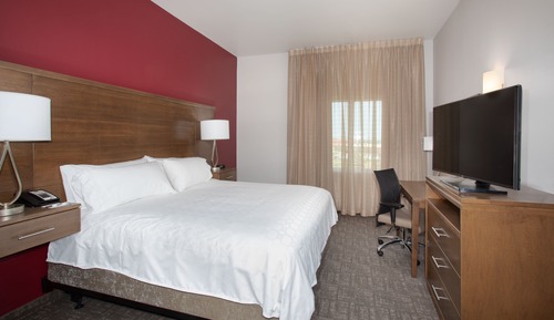 Suite, 1 King Bed, Accessible, Kitchen (Comm, Accessible Tub)
