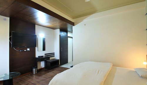 AC Himalaya Facing Luxury Room