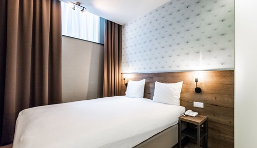 Semi Souterrain Double Room