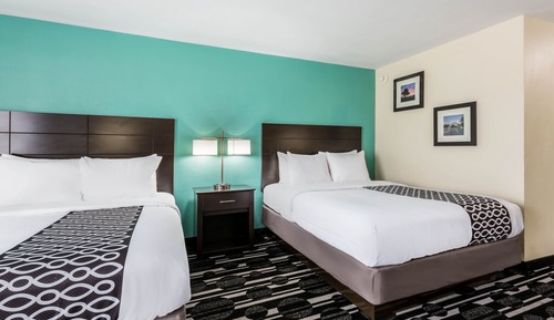 Room, 2 Queen Beds, Accessible, Non Smoking (Mobility, Bathtub w/Grab Bars)