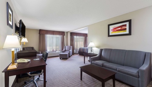 Suite, 1 King Bed