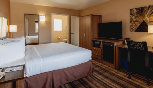 Deluxe Room, 1 King Bed
