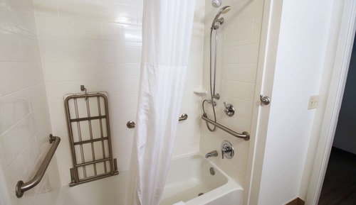One King Bed, Non-Smoking, Accessible