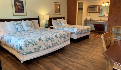 Deluxe Room, Refrigerator & Microwave, Ground Floor, Not Pet Friendly