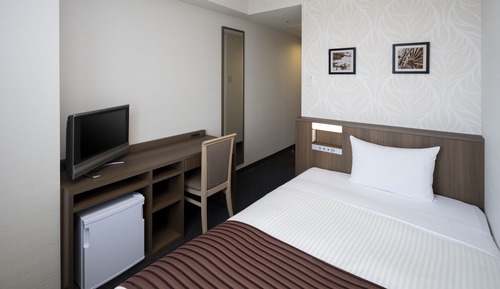 Standard Single Room, Smoking