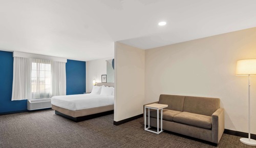 Room, 1 King Bed, Accessible (Hearing)