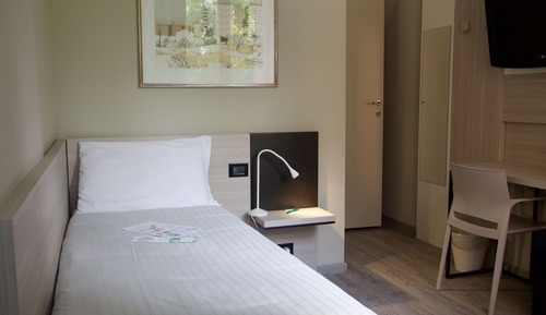 Single Room (1 single bed)