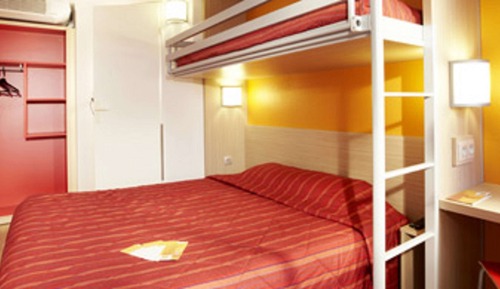 Standard Room, Multiple Beds (1 Double and 1 Single bed)