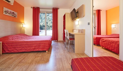Standard Room, Multiple Beds