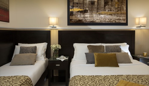 Triple Room