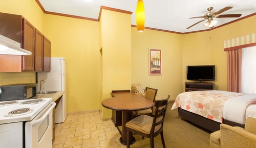 Room, 2 Queen Beds, Accessible