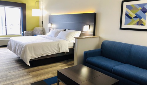 Suite, 1 King Bed