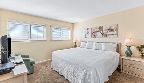 Condo, 2 Bedrooms