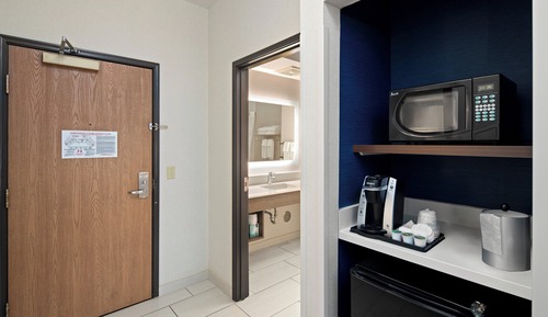 Standard Room, 2 Queen Beds, Mobility Accessible, Non Smoking (Communications)