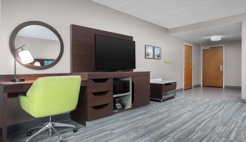 Room, 1 King Bed, Accessible, Bathtub