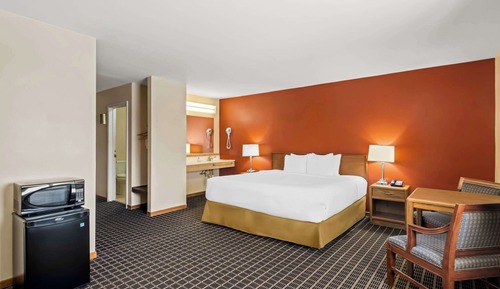Room, 1 King Bed, Non Smoking