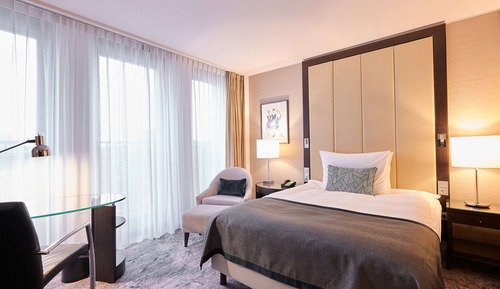 Classic Room, 1 Queen Bed