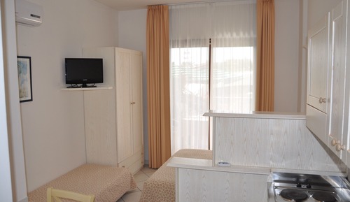 Standard Studio (3 people)