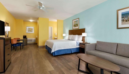 Standard Room, 1 King Bed