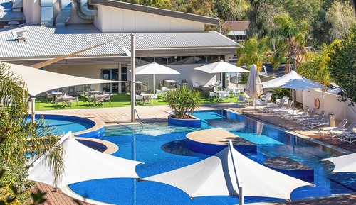 Suite, Multiple Beds, Pool View