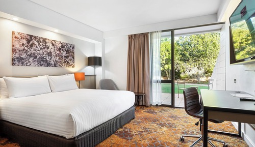 Standard Room, 1 King Bed, Accessible