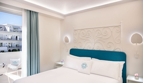 Whirlpool Terrace Suite