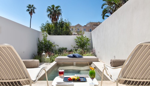 Pool Patio Suite