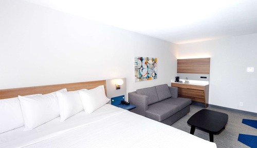 Studio Suite, 1 King Bed, Non Smoking