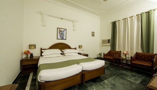 Deluxe Room, 1 Bedroom, Accessible, Pool View