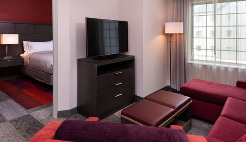 Suite, 2 Bedrooms, Kitchen