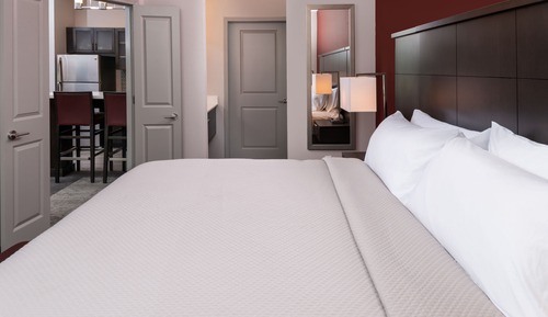 Suite, 1 Bedroom, Accessible, Kitchen (Communications, Mobility, Access Tub)