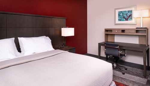 Suite, 2 Bedrooms, Kitchen
