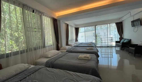 Family Room, Multiple Beds, Non Smoking