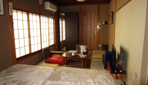 Standard Twin Room with Garden View 104