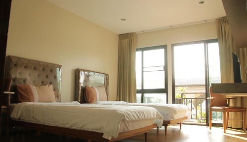 Standard Twin Room