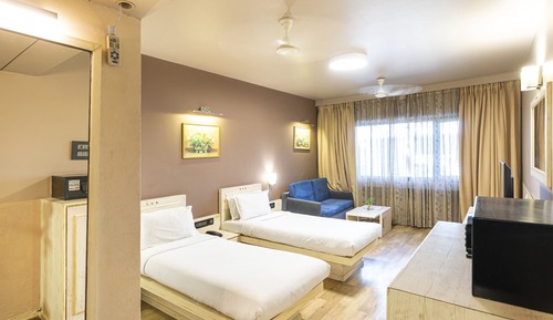 Club Twin Room