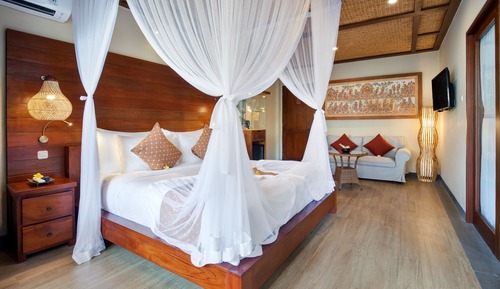 Suite with Twin Beds